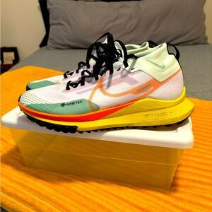 Nike ACG Trail - multi color - 9